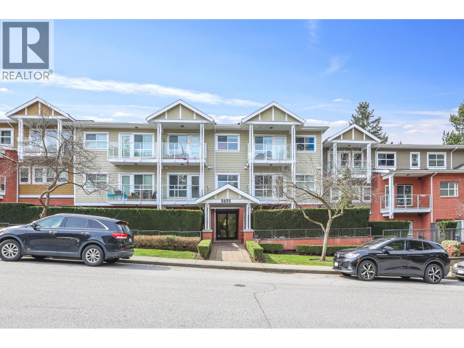 112 5655 INMAN Avenue - main photo