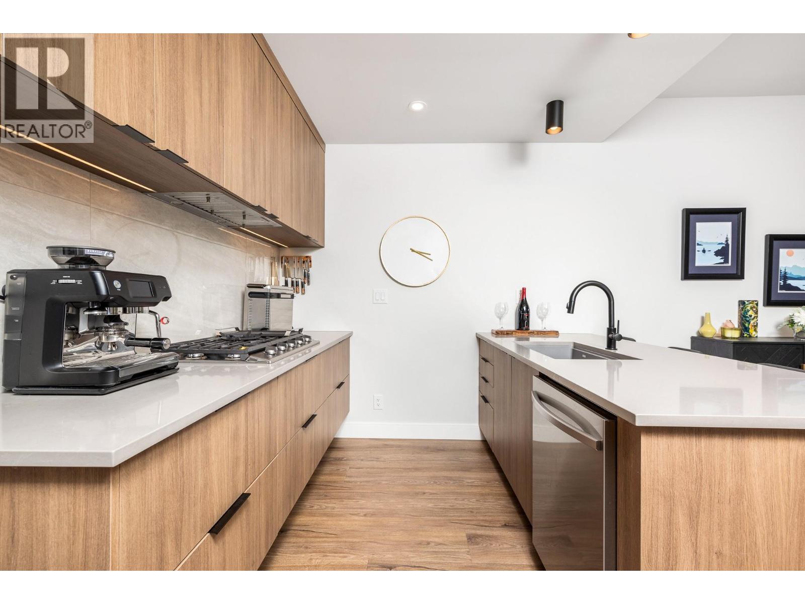 #107 75 PREDATOR RIDGE DRIVE - 14