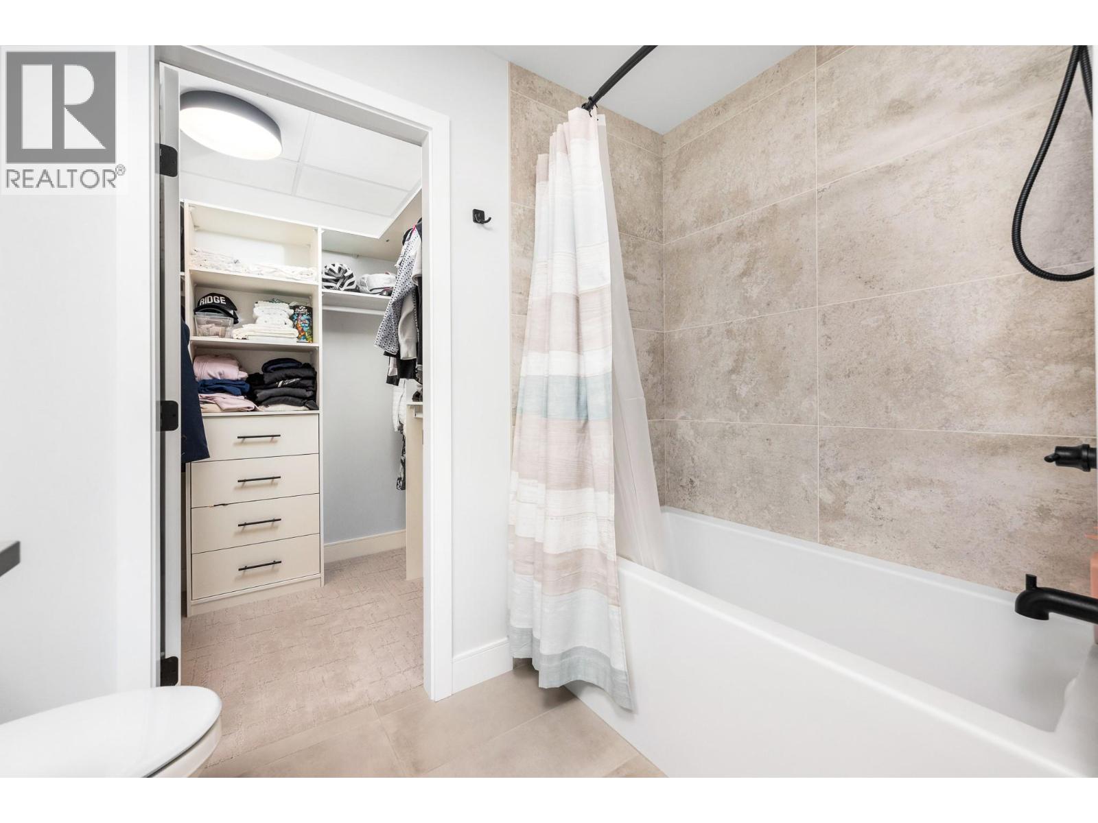 #107 75 PREDATOR RIDGE DRIVE - 26