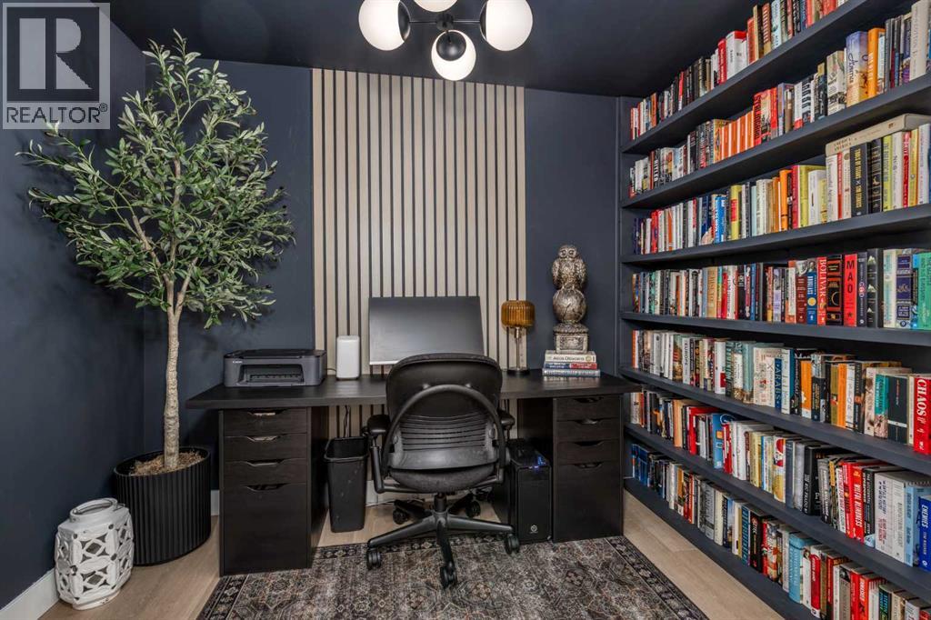 Single Family House 4 Level for Sale in  Oakside Circle Oakridge Calgary 