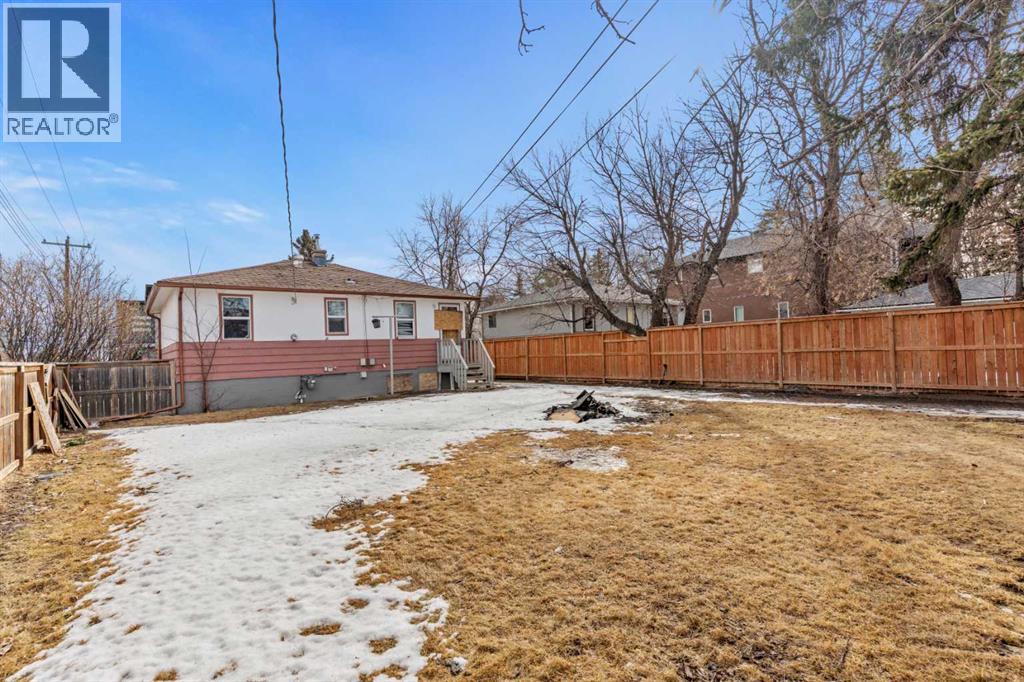 1403 43 STREET SW - 1