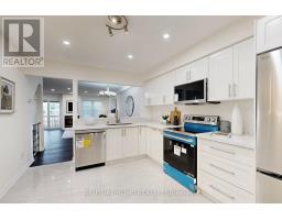 18 Brandy Lane Way, Newmarket, ON L3Y8P7 Photo 11