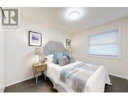 18 Brandy Lane Way, Newmarket, ON L3Y8P7 Photo 16