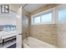 18 Brandy Lane Way, Newmarket, ON L3Y8P7 Photo 25