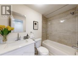 18 Brandy Lane Way, Newmarket, ON L3Y8P7 Photo 26
