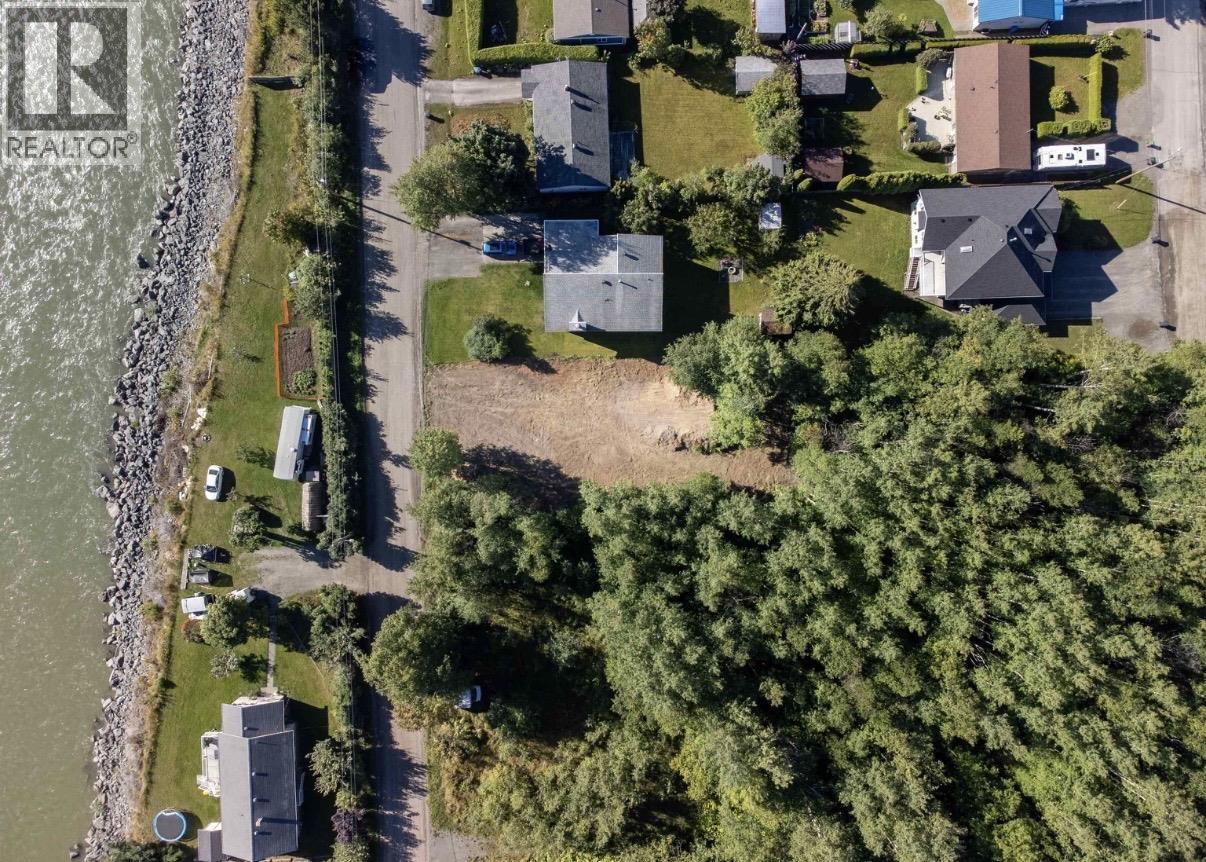 2413 KERR Street, Terrace