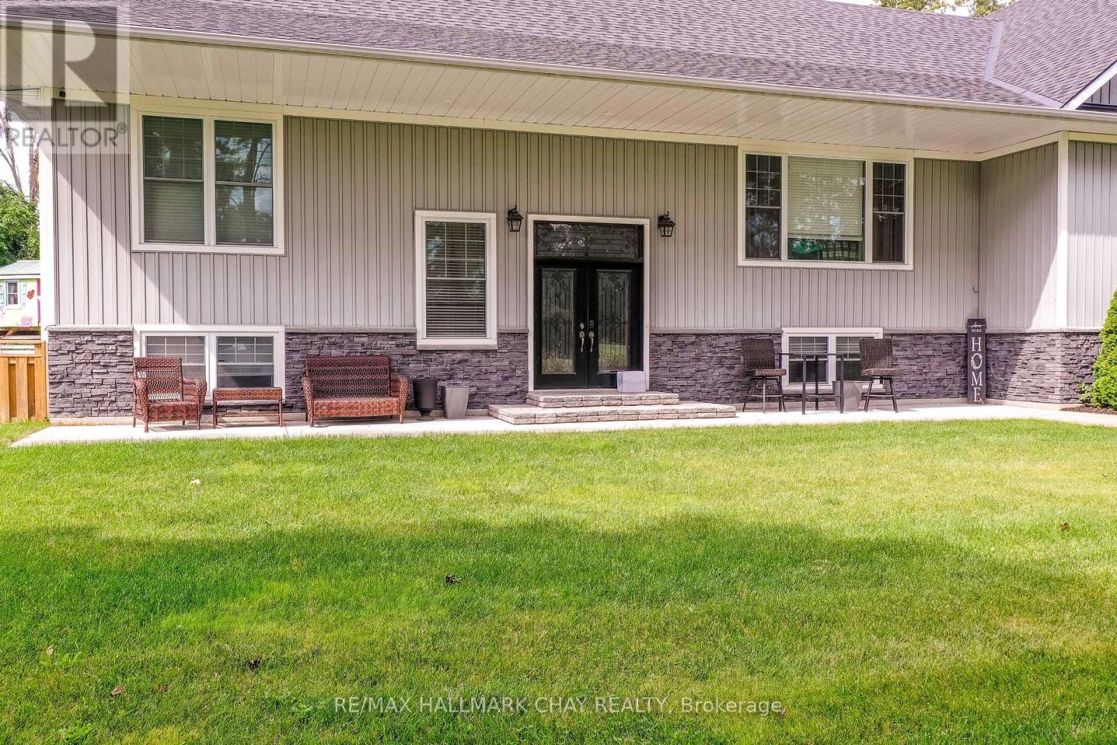 4936 VASEY ROAD - 4