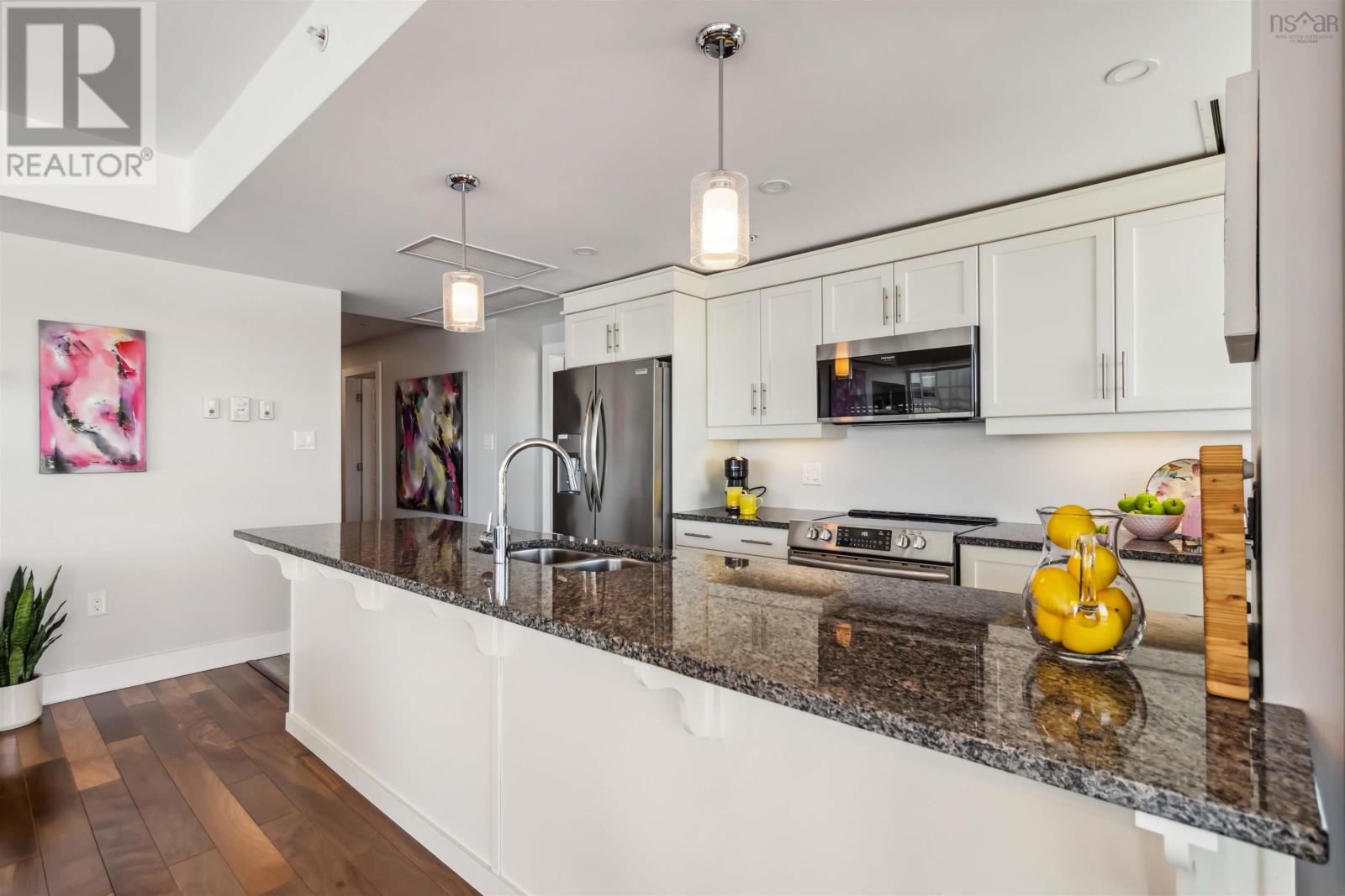 Property 32 of 51 of 502 31 Kings Wharf Place