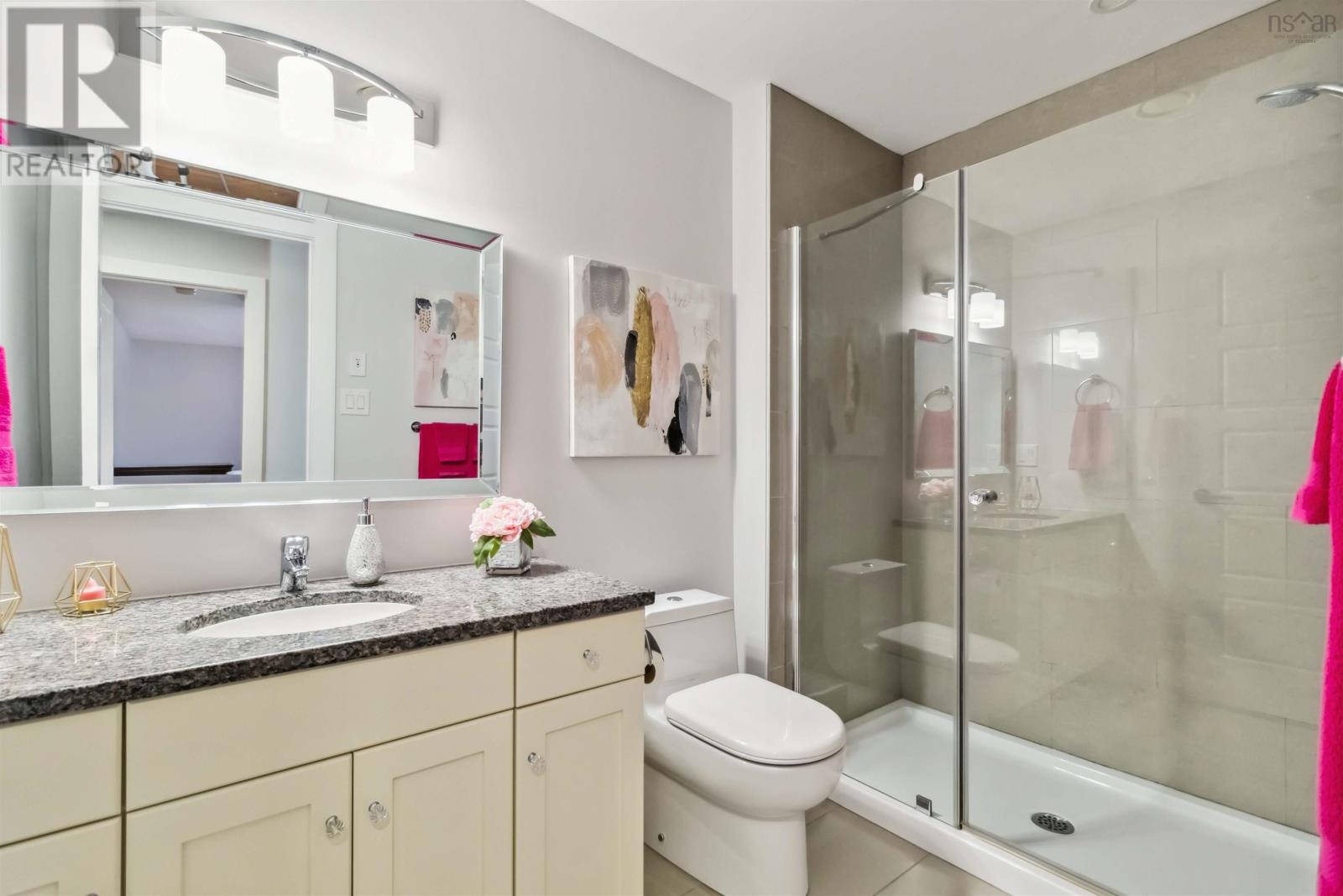 Property 39 of 51 of 502 31 Kings Wharf Place