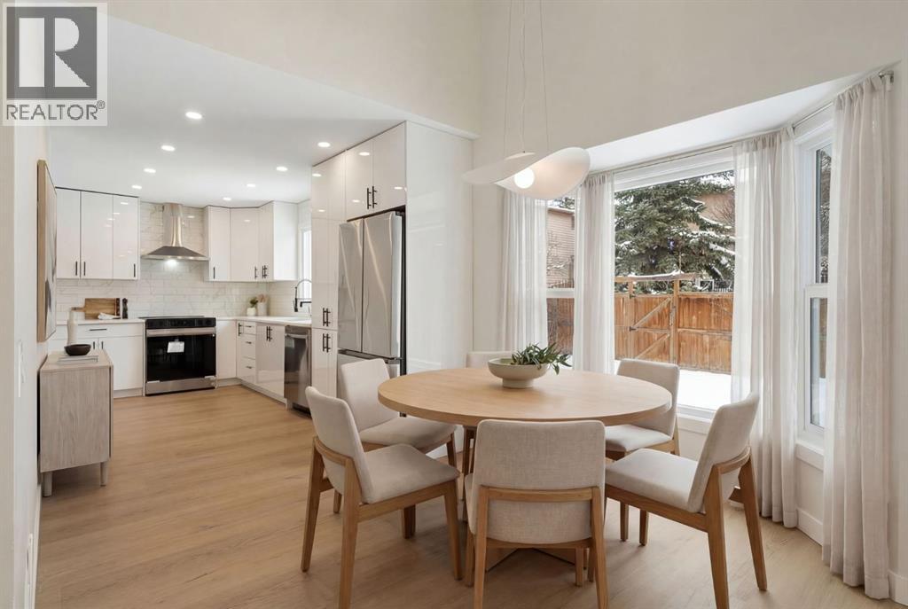 Single Family House for Sale in  Hawkwood Crescent NW Hawkwood Calgary 