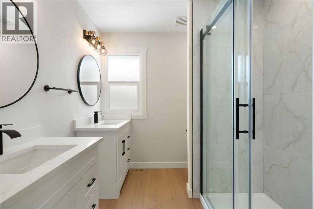 Single Family House for Sale in  Hawkwood Crescent NW Hawkwood Calgary 