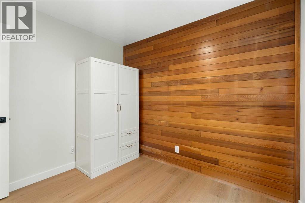 Single Family House for Sale in  Hawkwood Crescent NW Hawkwood Calgary 