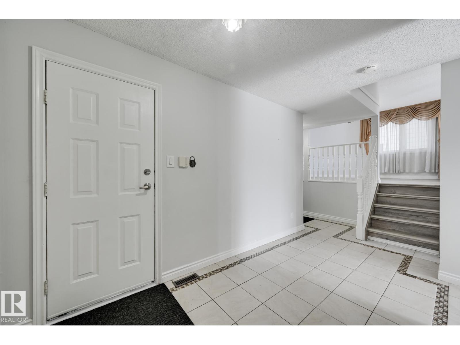 8507 152B AV NW - 18