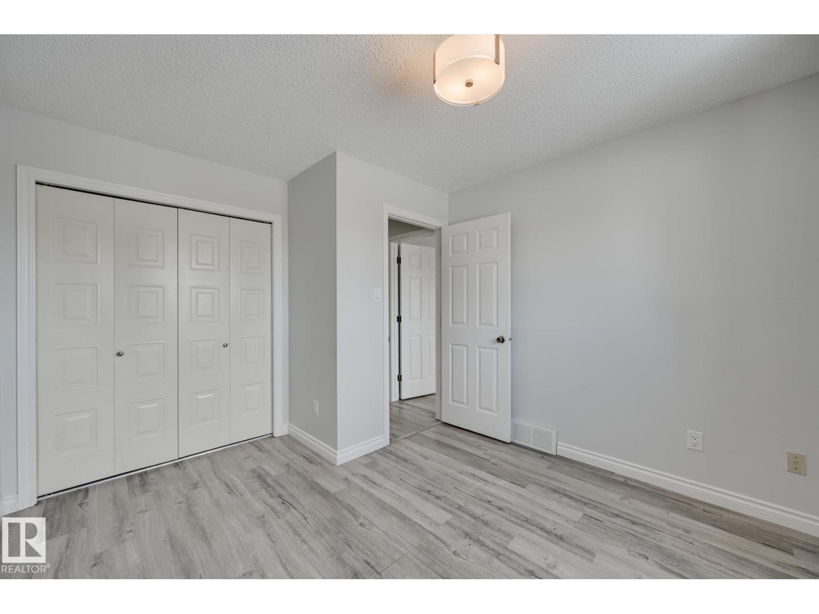 8507 152B AV NW - 23