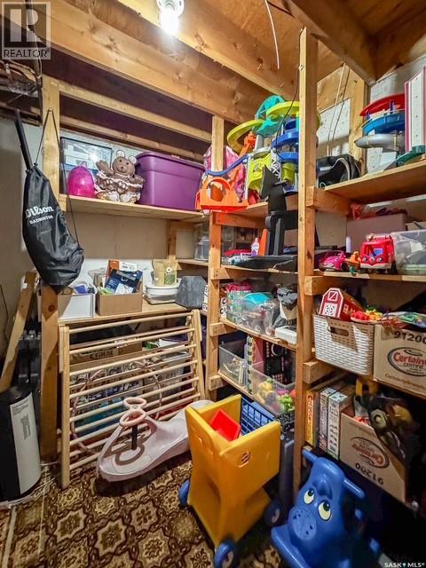 Single Family House Bungalow for Sale in  &  Connaught DRIVE Swift Current 