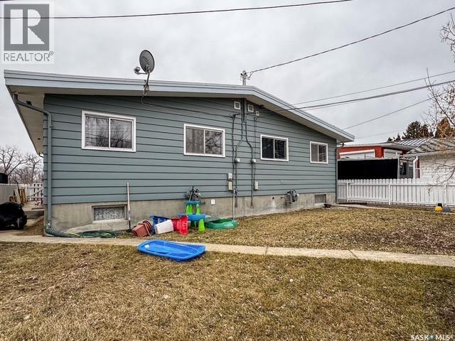 Single Family House Bungalow for Sale in  &  Connaught DRIVE Swift Current 