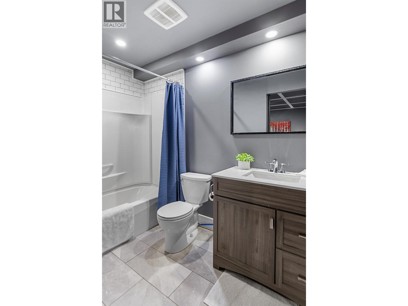 246 BURDEN STREET - 21