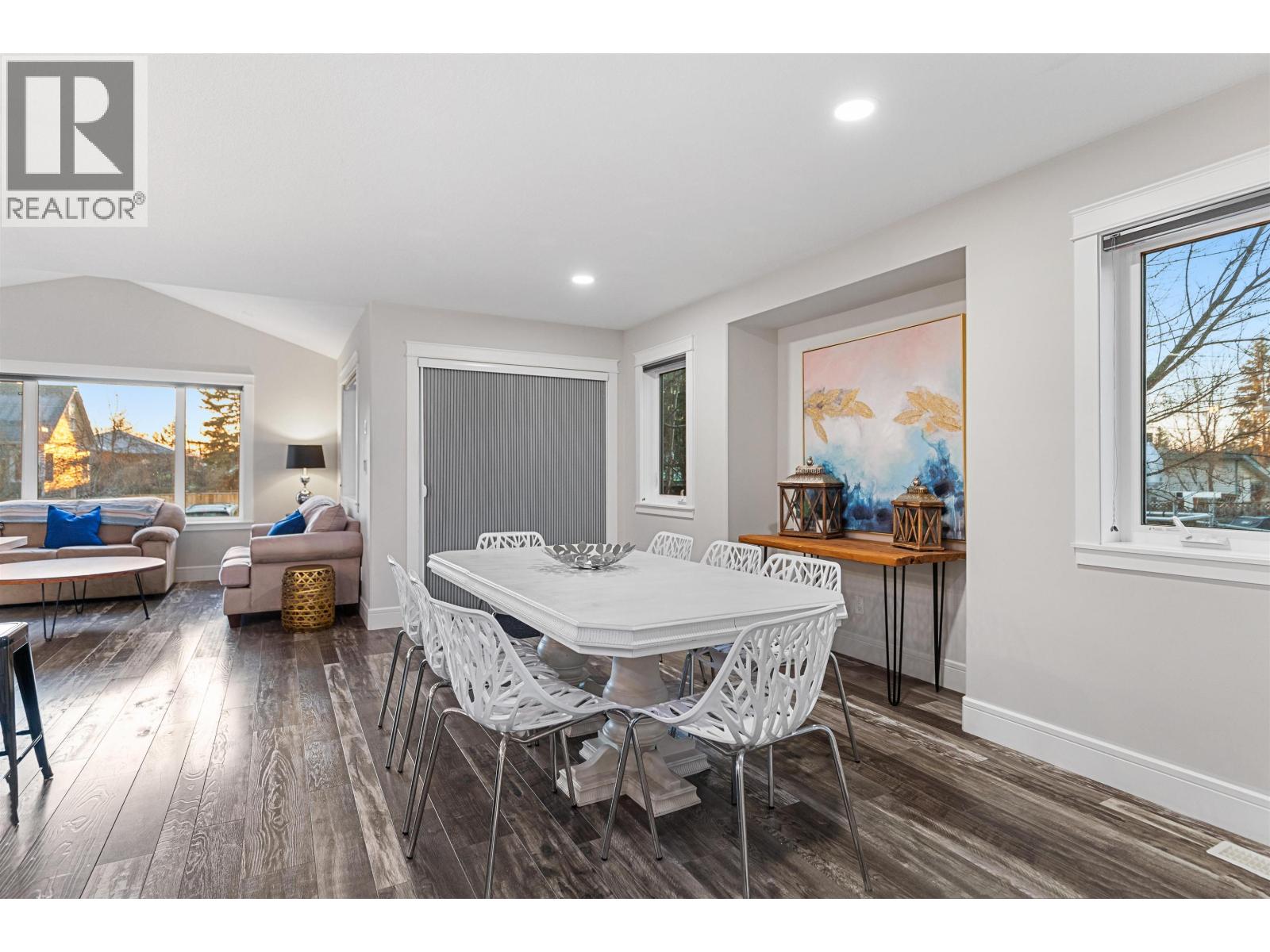 246 BURDEN STREET - 8