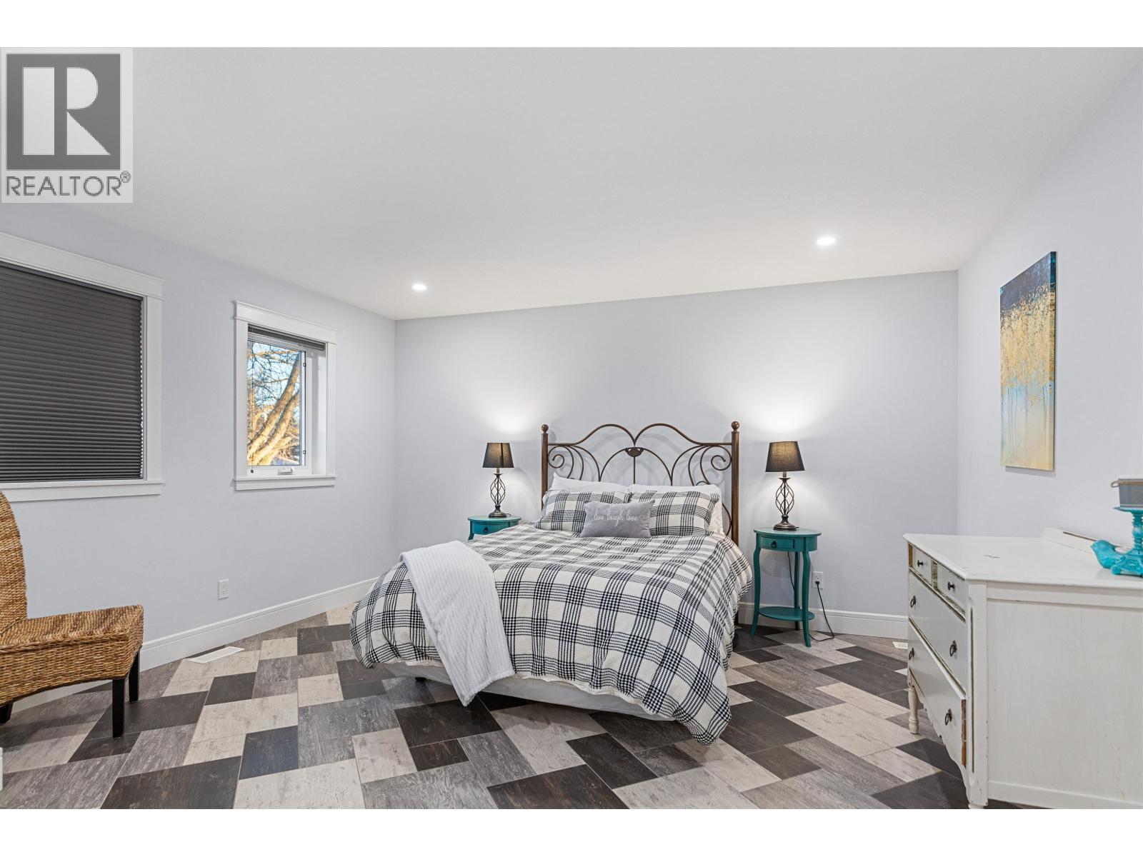 246 BURDEN STREET - 12