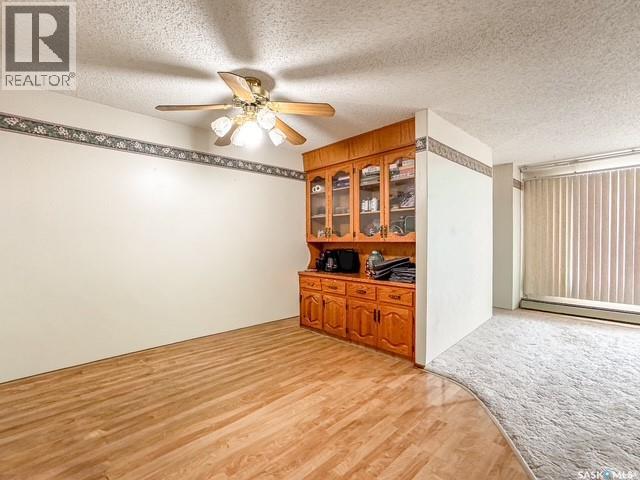 216 15TH AVENUE NE - 11