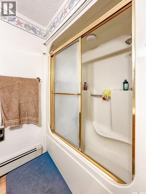 216 15TH AVENUE NE - 15