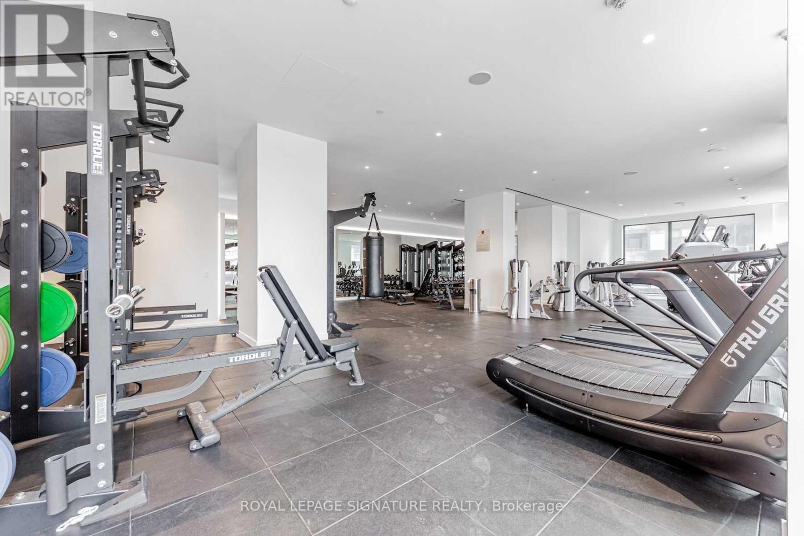 #308 39 ROEHAMPTON AVENUE - 19