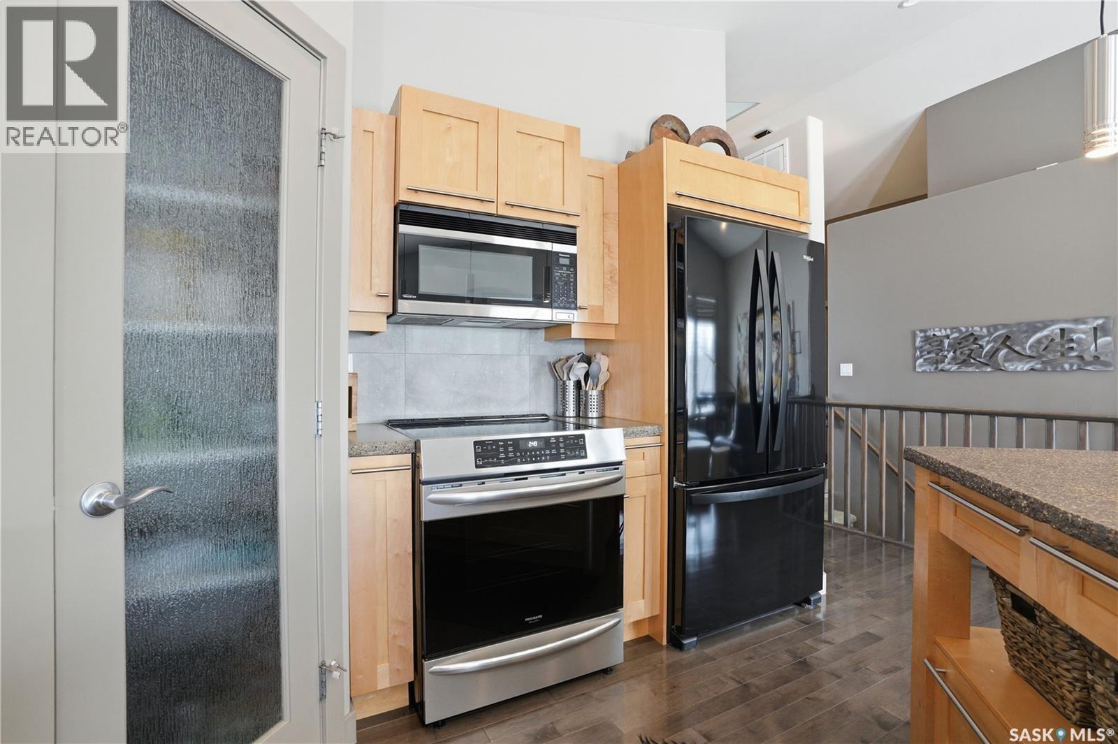 Single Family House Bungalow for Sale in   Heritage CRESCENT Saskatoon 