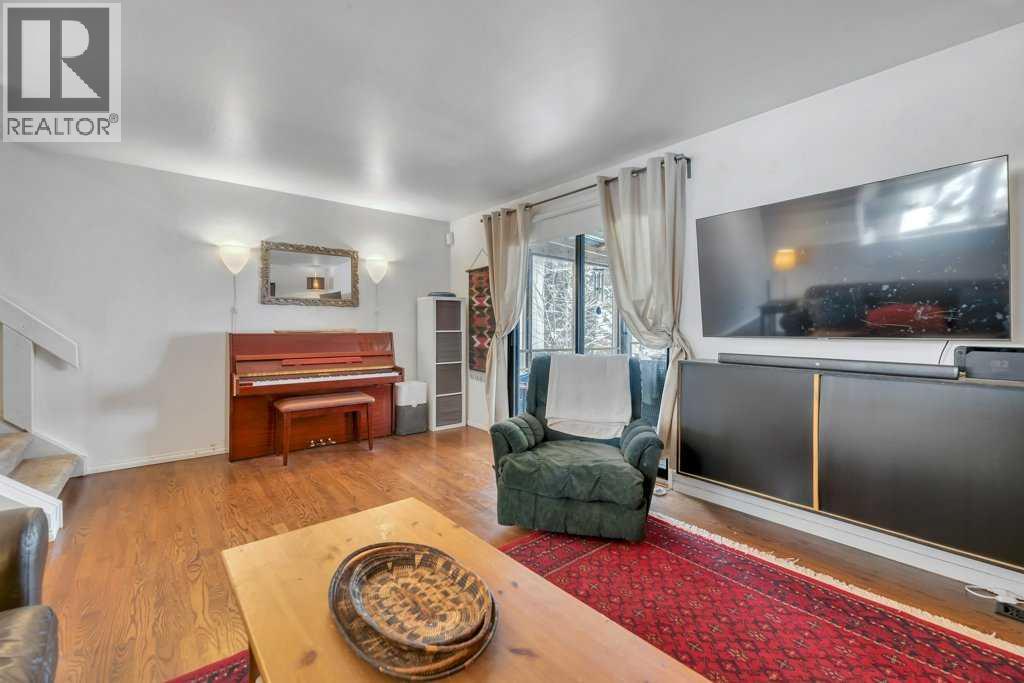 Single Family House for Sale in  Whitehill Place NE Whitehorn Calgary 