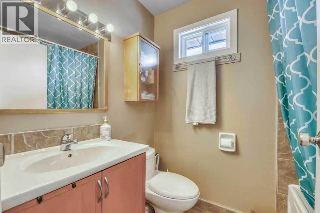 Single Family House for Sale in  Whitehill Place NE Whitehorn Calgary 