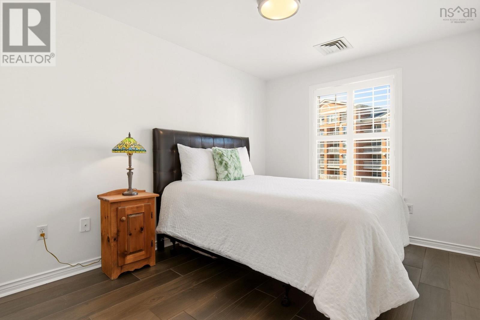 10 A Y JACKSON COURT - 19