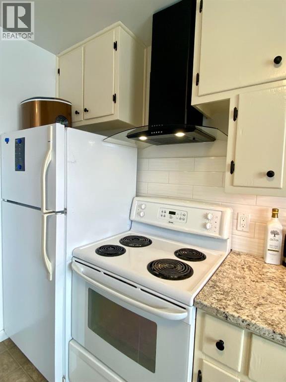 
          31 Mountain Vista Estates Drive
            <br/>
            <span>Hill Spring</span>
            , 
            <span>AB</span>
             <span>T0K1E0</span>
         - Photo 42