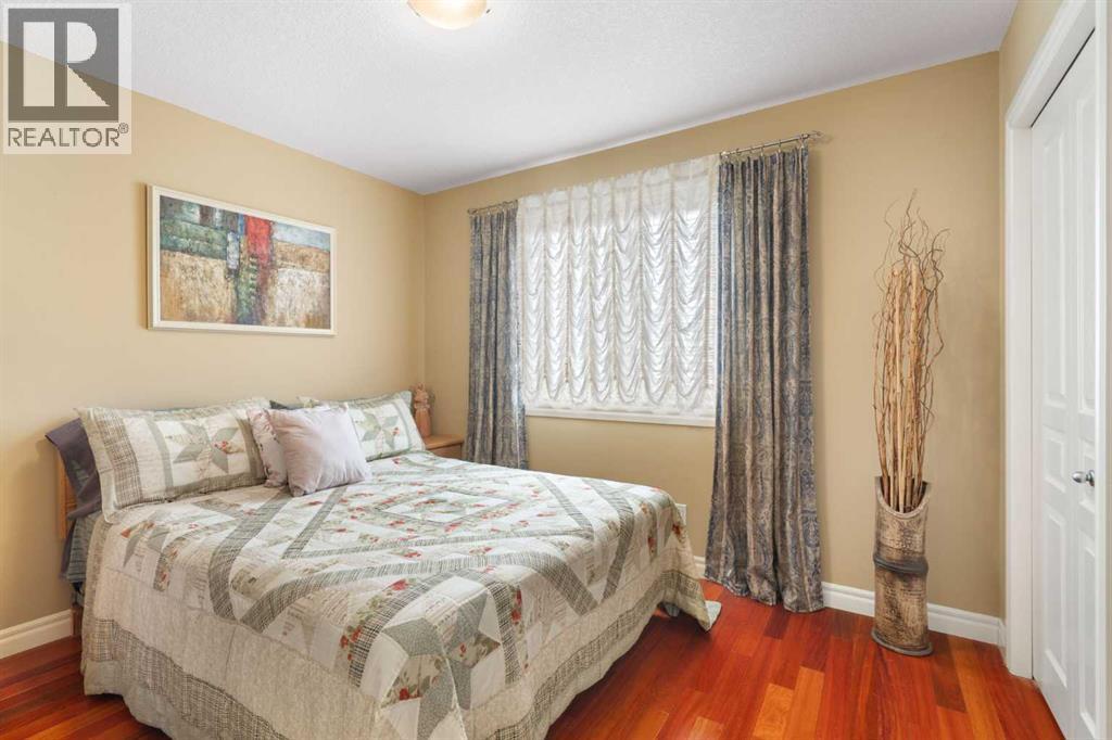 Single Family House for Sale in  Bridleridge Lane SW Bridlewood Calgary 