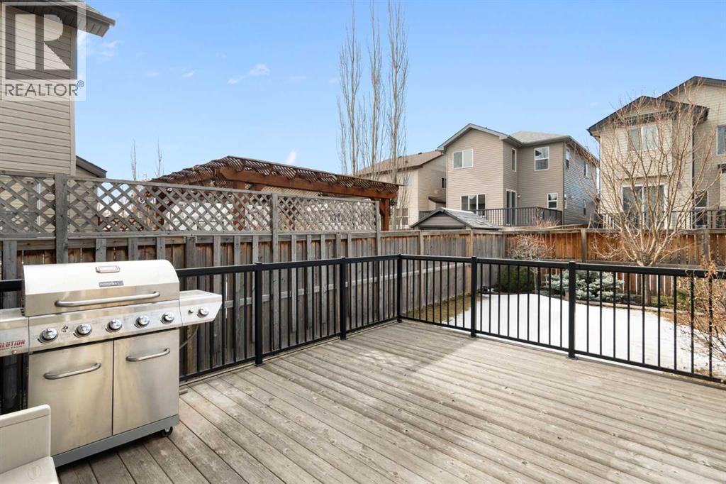 40 Bridleridge Lane SW, Calgary, Alberta