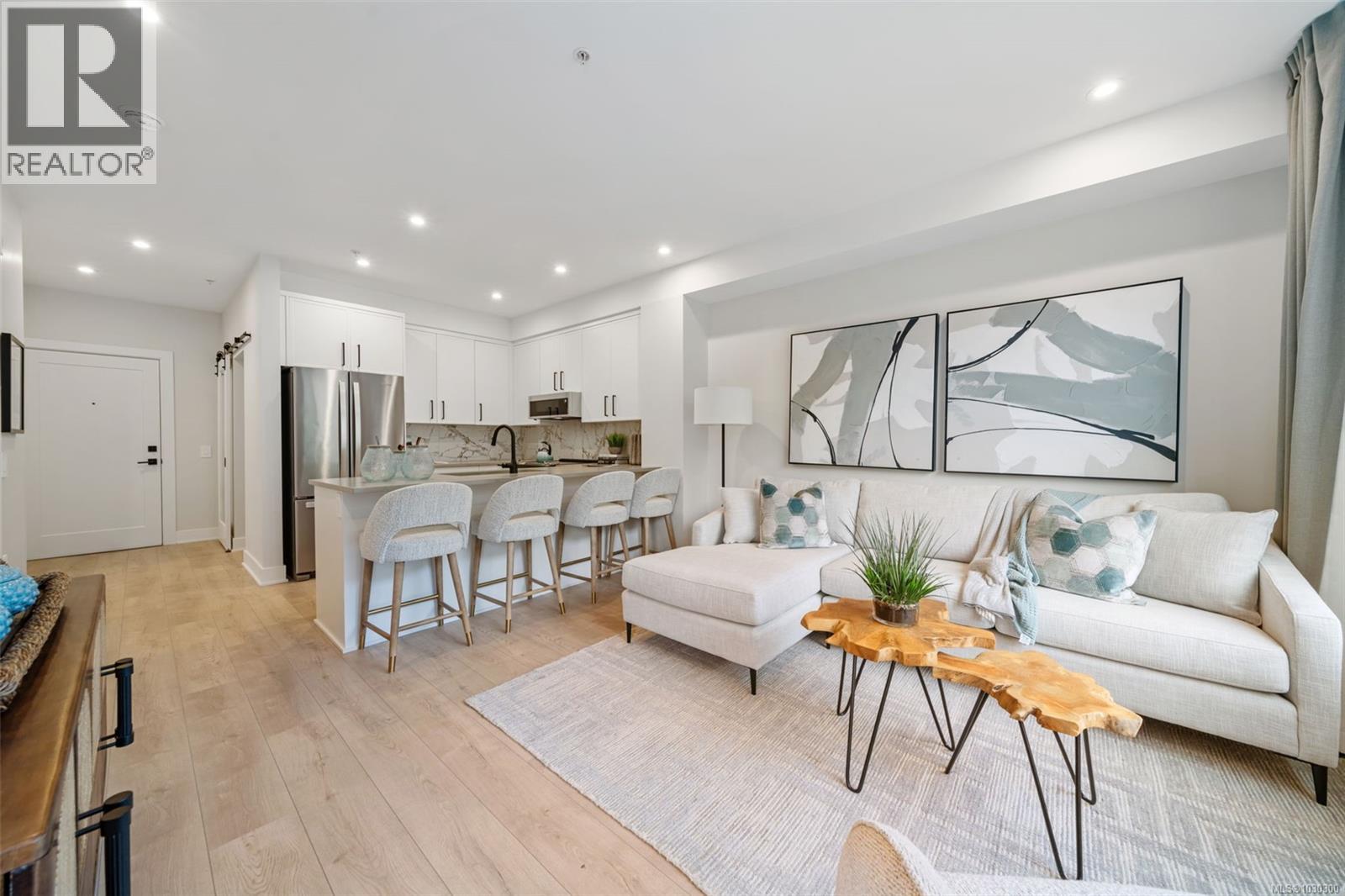 #109 1371 GOLDSTREAM AVE - Image 3