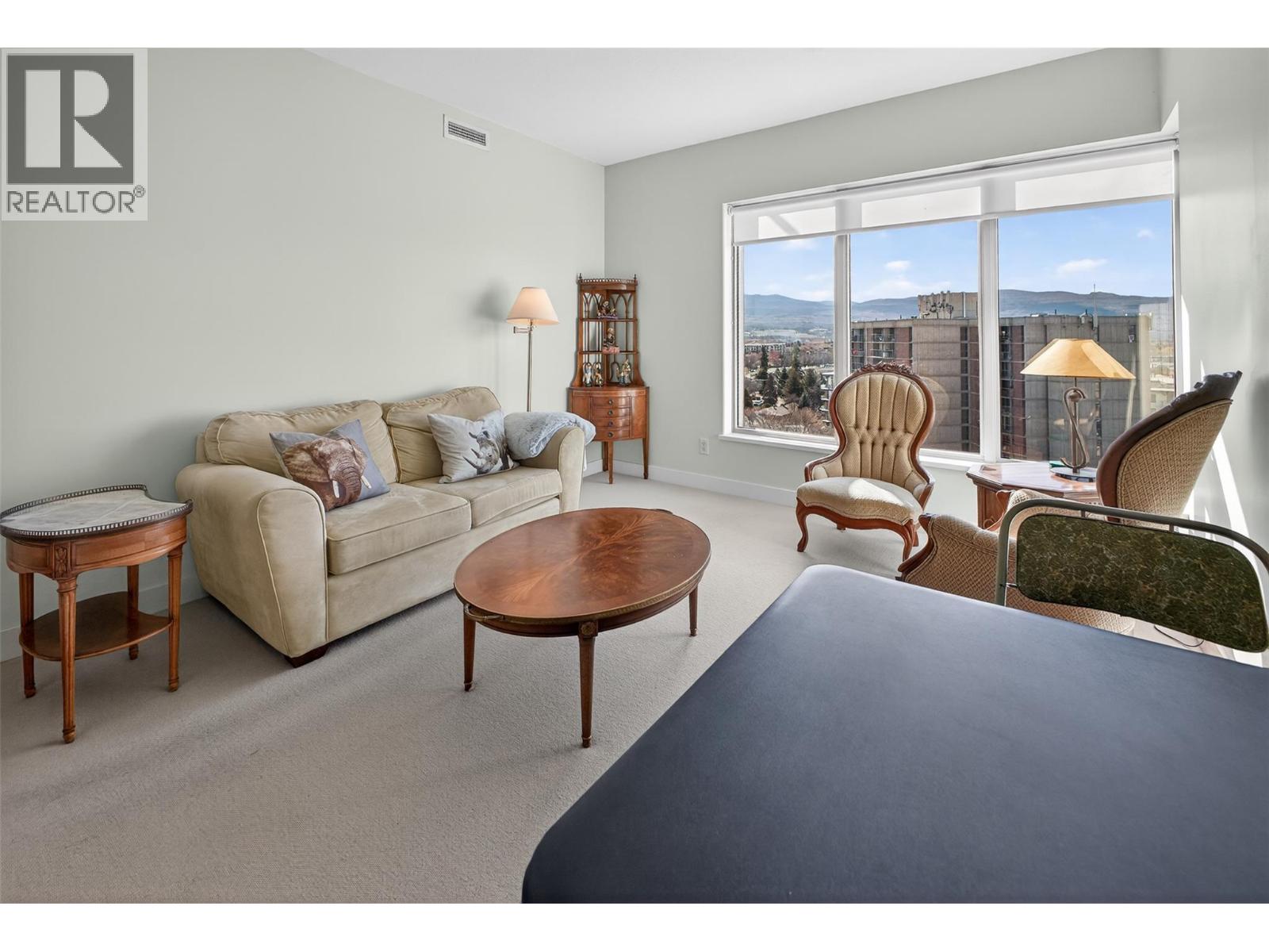 1108 1160 Bernard Avenue, Kelowna