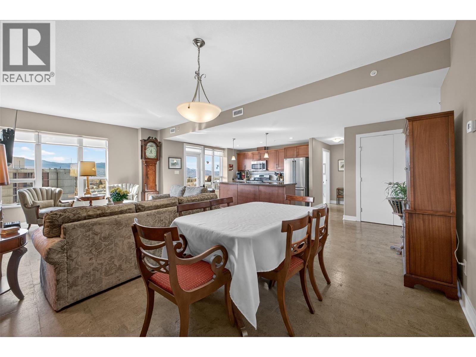 1108 1160 Bernard Avenue, Kelowna