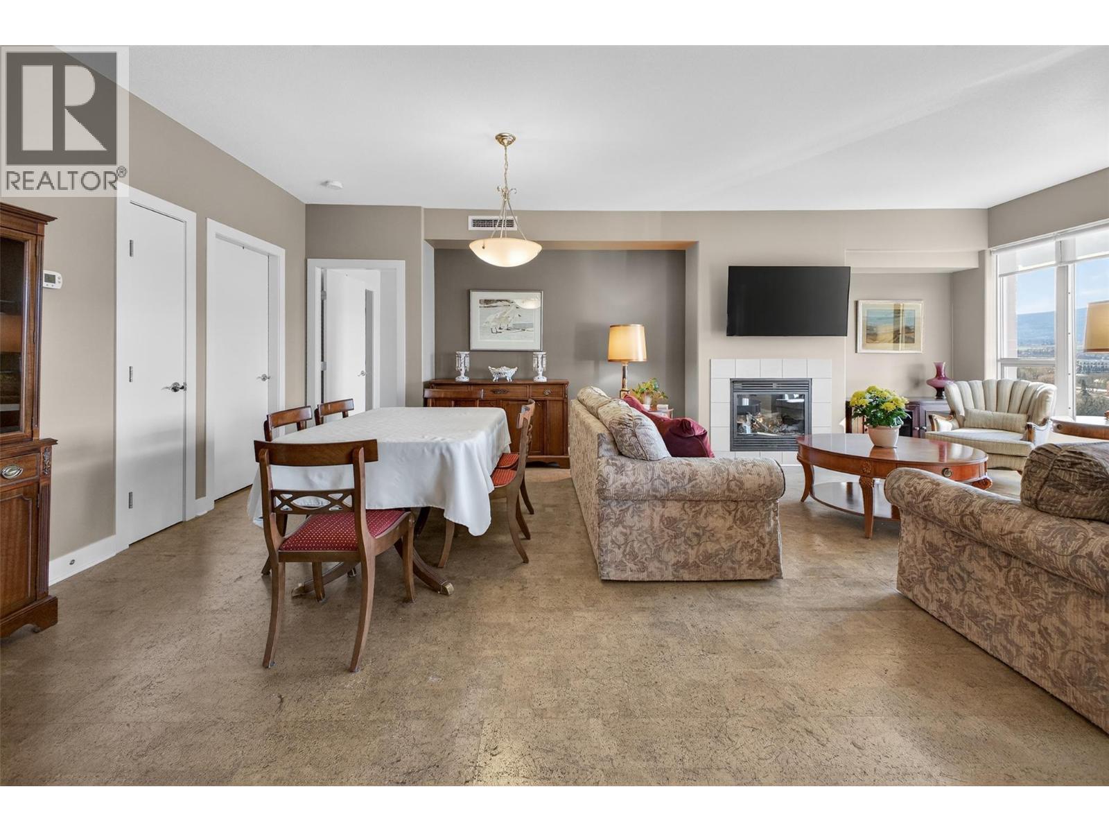 1108 1160 Bernard Avenue, Kelowna