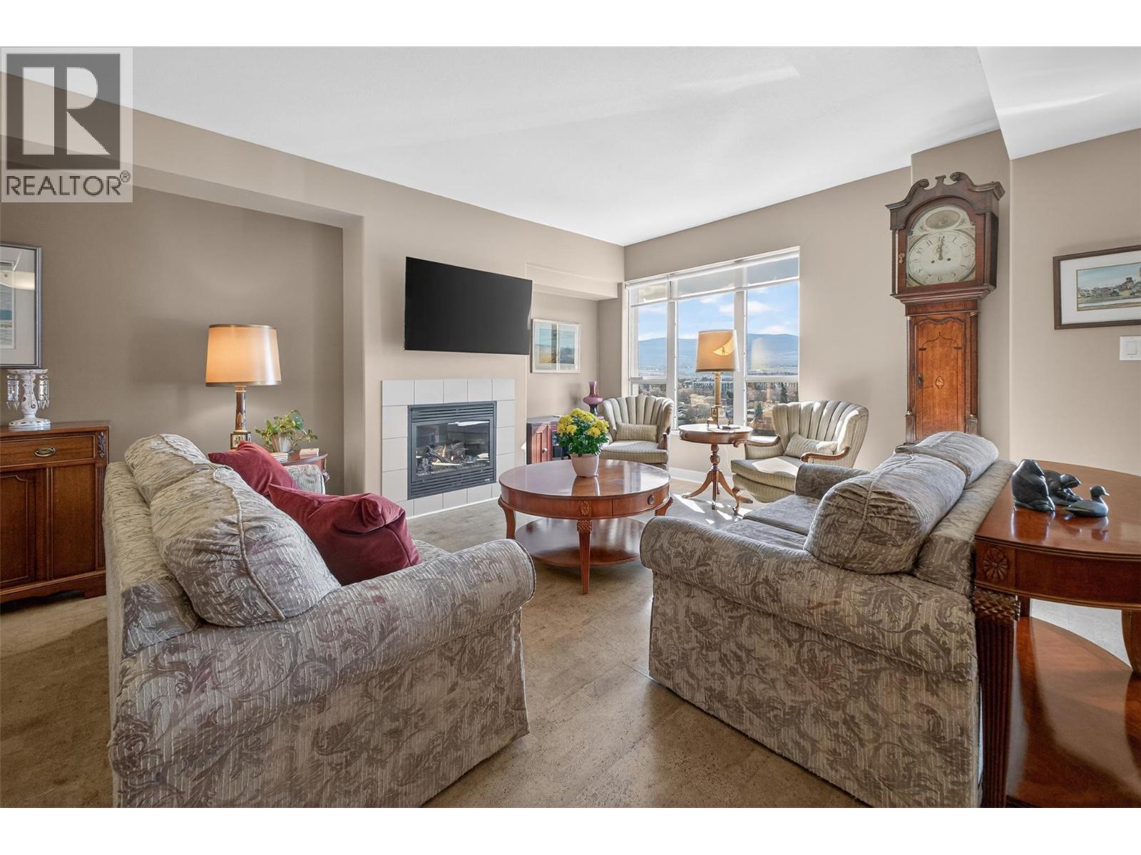 1108 1160 Bernard Avenue, Kelowna