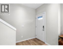 Living room - 2001, 280 Williamstown Close Nw, Airdrie, AB T4B4B6 Photo 6