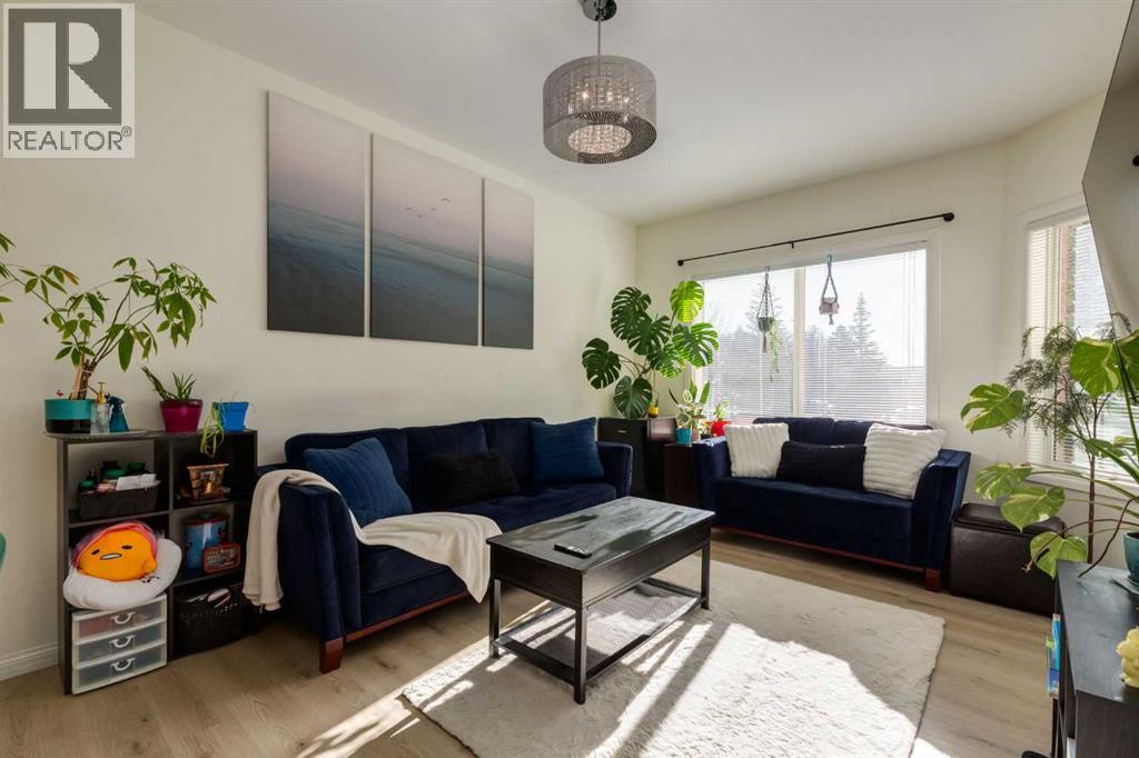 Single Family House for Sale in    Avenue NE Mayland Heights Calgary 