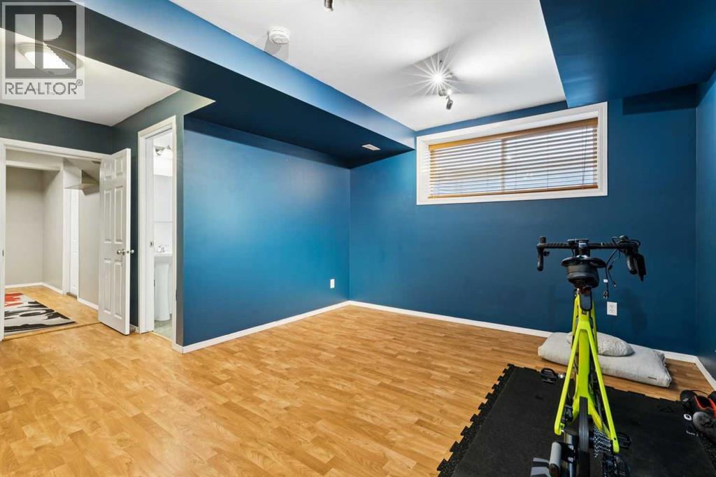 Single Family House for Sale in  Everstone Way SW Evergreen Calgary 