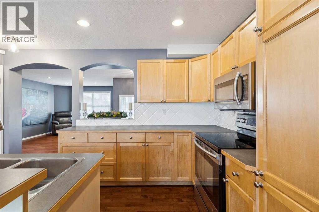 Single Family House for Sale in  Everstone Way SW Evergreen Calgary 