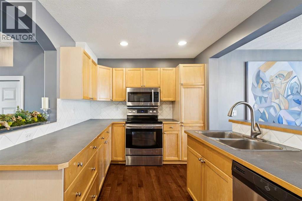 Single Family House for Sale in  Everstone Way SW Evergreen Calgary 