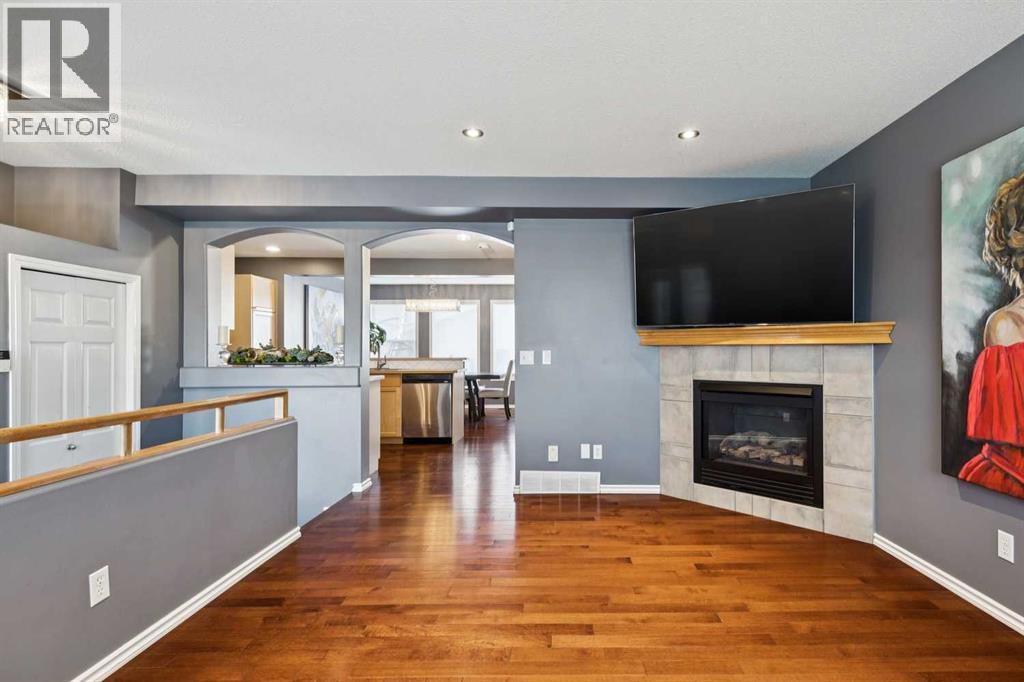 Single Family House for Sale in  Everstone Way SW Evergreen Calgary 