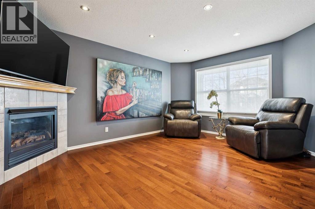 Single Family House for Sale in  Everstone Way SW Evergreen Calgary 