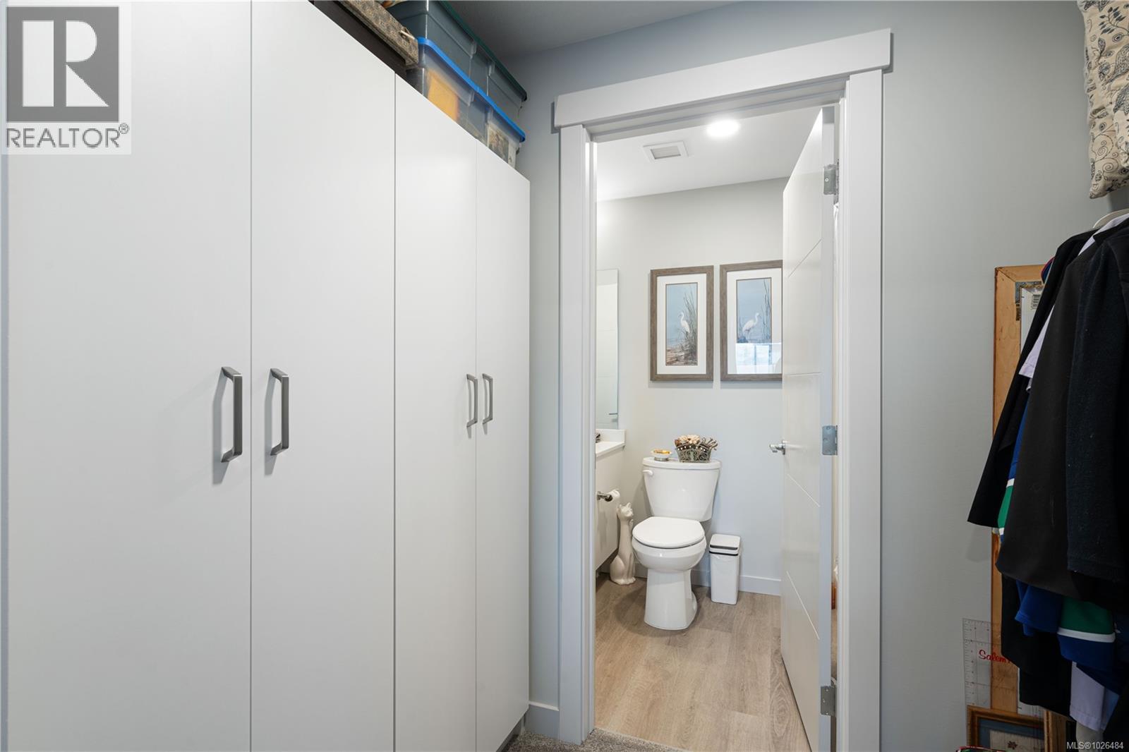 #403 120 JENSEN AVE W - 17