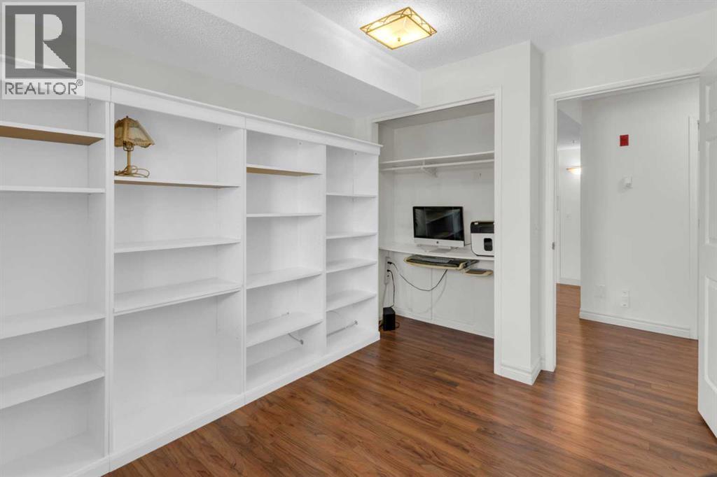 Single Family House for Sale in   Hawksbrow Point NW Hawkwood Calgary 