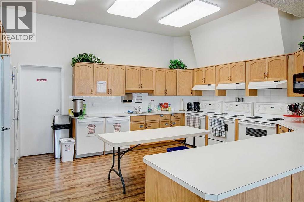 Single Family House for Sale in   Hawksbrow Point NW Hawkwood Calgary 