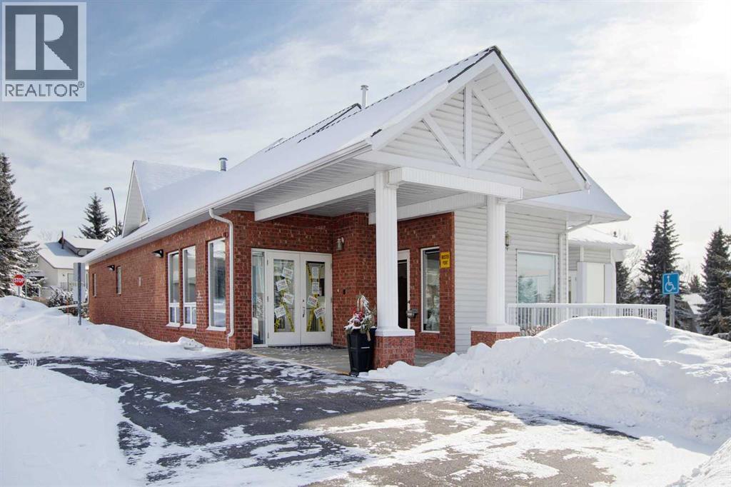 Single Family House for Sale in   Hawksbrow Point NW Hawkwood Calgary 