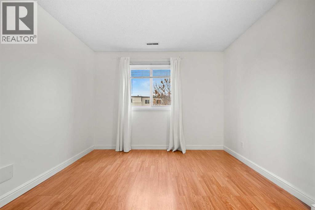 Single Family House Bungalow for Sale in    Street NW St Andrews Heights Calgary 